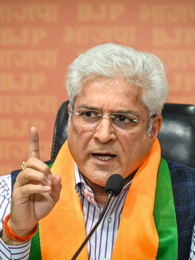 पूर्व मंत्री कैलाश गहलोत ने दिल्ली विधानसभा से इस्तीफा दिया